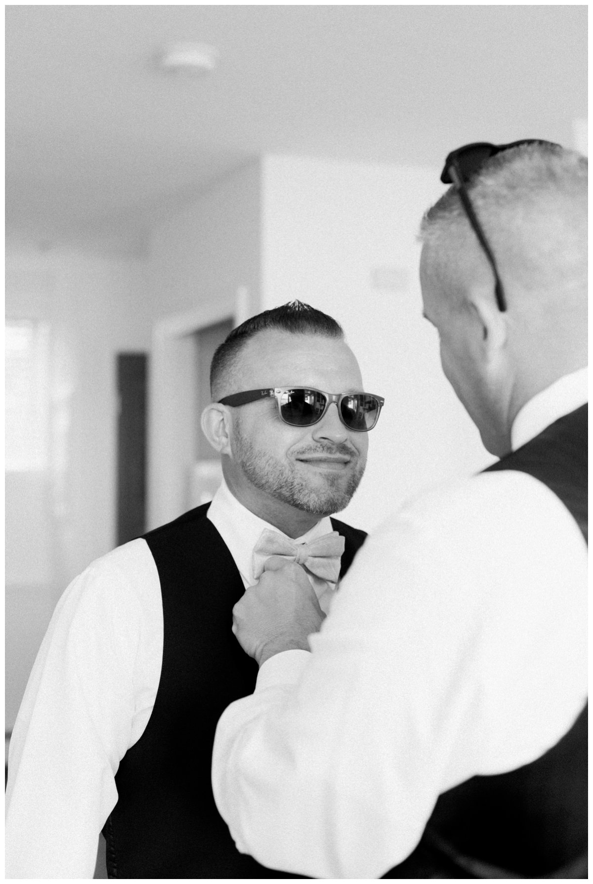 groom getting ready at viewpoint hotel